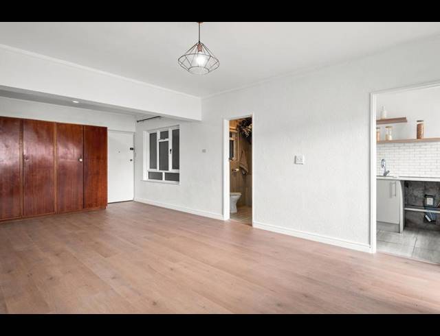 0 BEDROOM APARTMENT FOR SALE IN SEA POINT